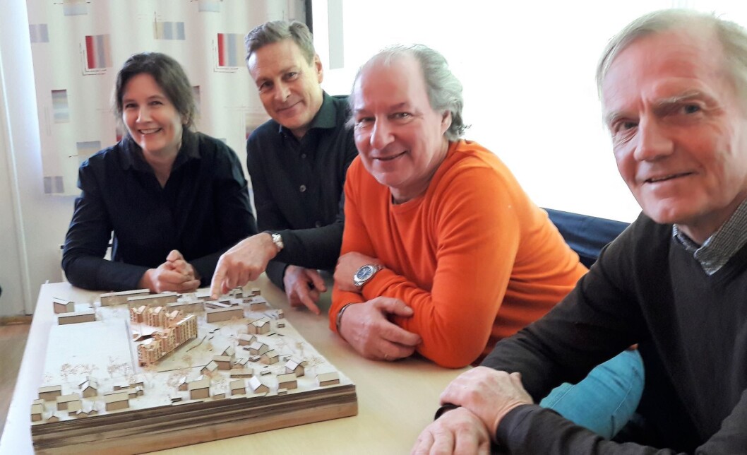 Fra venstre, Anja Strandskogen og Reiulf Ramstad fra Ramstad arkitekter. Styremedlem i Skeid, Knut Meiner og Skeids Tarald Rohde. Foto: Anders Høilund Fra venstre, Anja Strandskogen og Reiulf Ramstad fra Ramstad arkitekter. Styremedlem i Skeid, Knut Meiner og Skeids Tarald Rohde. Foto: Anders Høilund