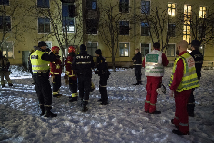 Alle nødetatene rykket ut til brannen i Kyrre Grepps gate på Torshov. Brannvesenet var på plass med ni biler, og fikk rakst kontroll på flammene. Men flere leiligheter er ubeboelige, opplyser både politiet og brannvesenet. Foto: Terje Pedersen / NTB scanpix Alle nødetatene rykket ut til brannen i Kyrre Grepps gate på Torshov. Brannvesenet var på plass med ni biler, og fikk rakst kontroll på flammene. Men flere leiligheter er ubeboelige, opplyser både politiet og brannvesenet. Foto: Terje Pedersen / NTB scanpix