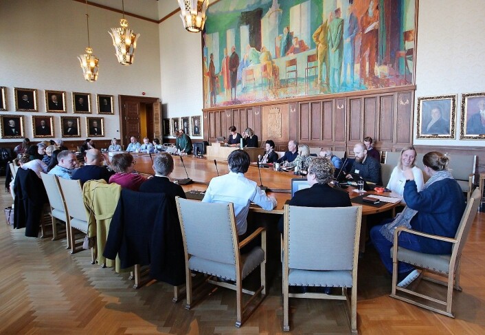 Ærverdige formansskapssalen i Oslo rådhus samlet politi, barnevern, barneombud, skolverket og andre fagfolk som diskuterte problemene med stadig økende andel yngre kriminelle gjengangere i Oslo. Foto: André Kjernsli Ærverdige formansskapssalen i Oslo rådhus samlet politi, barnevern, barneombud, skolverket og andre fagfolk som diskuterte problemene med stadig økende andel yngre kriminelle gjengangere i Oslo. Foto: André Kjernsli