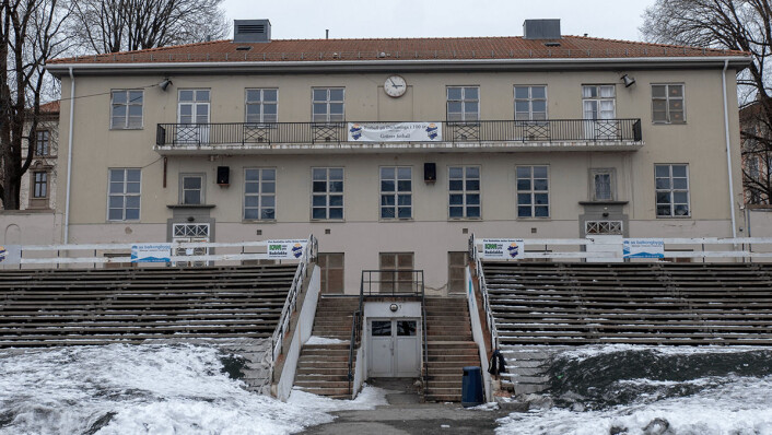 Klubbhuset på Dælenenga har stått på Grunerløkka i snart hundre år. Nå ønsker nye generasjoner av idrettsungdom en flerbrukshall på tomta. Foto: Thor Langfeldt Klubbhuset på Dælenenga har stått på Grunerløkka i snart hundre år. Nå ønsker nye generasjoner av idrettsungdom en flerbrukshall på tomta. Foto: Thor Langfeldt