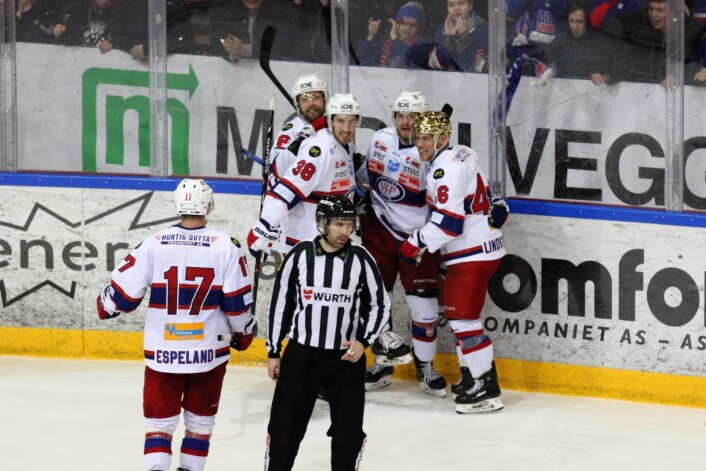 Vålerenga fikk mye å glede seg over i andre periode. Foto: André Kjernsli Vålerenga fikk mye å glede seg over i andre periode. Foto: André Kjernsli