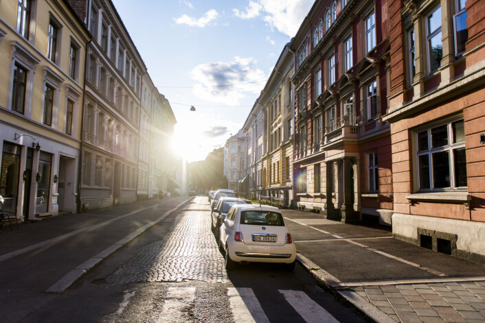 Kveldslys i Observatoriegata nedenfor Solli plass. Her ligger to av bygårdene Ivar Tollefsen fratas når bystyreflertallet vedtar å bruke kommunal forkjøpsrett. Foto: Jon Olav Nesvold / NTB scanpix Kveldslys i Observatoriegata nedenfor Solli plass. Her ligger to av bygårdene Ivar Tollefsen fratas når bystyreflertallet vedtar å bruke kommunal forkjøpsrett. Foto: Jon Olav Nesvold / NTB scanpix