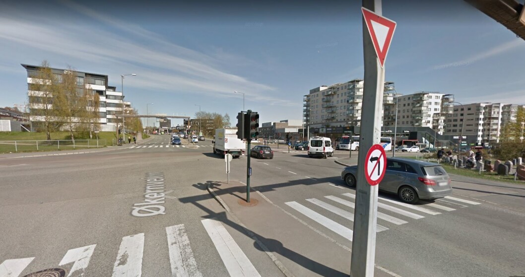 Det var på Hasle at mopedisten ble påkjørt av lastebilen og døde. Foto: Google maps Det var på Hasle at mopedisten ble påkjørt av lastebilen og døde. Foto: Google maps