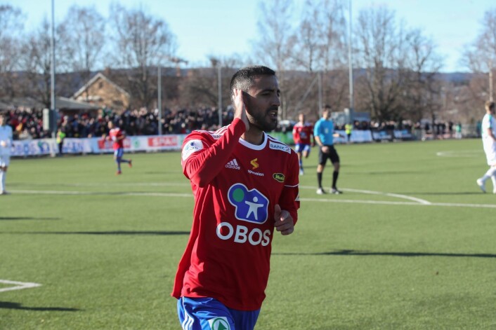 Mesut Cän scorer 1-0 målet under kampen mellom Skeid og HamKam. Foto: Vidar Ruud / NTB scanpix Mesut Cän scorer 1-0 målet under kampen mellom Skeid og HamKam. Foto: Vidar Ruud / NTB scanpix