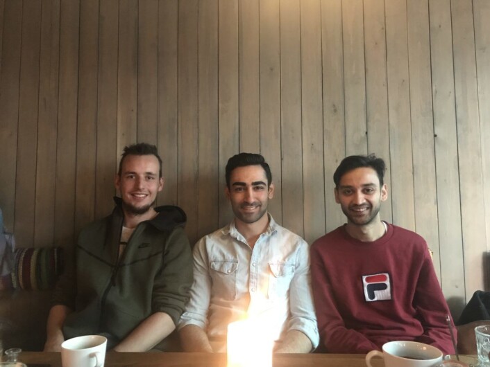 Audun Vagleng (Markedsføring), Bahast Agha (Prod.as.) og Ayaz Hussain (regissør/skuespiller) er sentrale personer bak B4. Foto: B4 Audun Vagleng (Markedsføring), Bahast Agha (Prod.as.) og Ayaz Hussain (regissør/skuespiller) er sentrale personer bak B4. Foto: B4