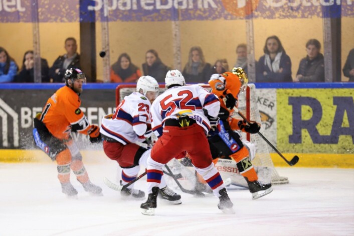 Midtperioden var VIF sin, men avslutningene blir ikke skarpe nok. Foto: André Kjernsli Midtperioden var VIF sin, men avslutningene blir ikke skarpe nok. Foto: André Kjernsli
