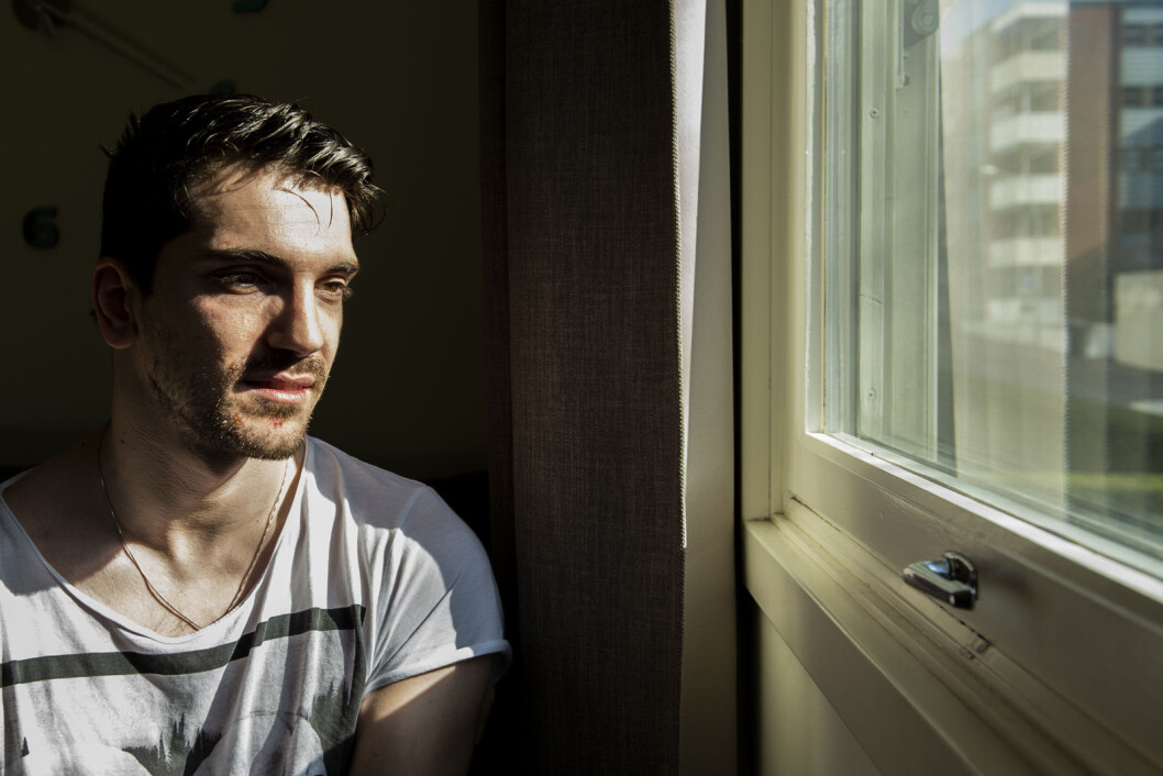 Amir Hashani har begynt å vegre seg for å gå ut i frykt for å bi utsatt for hatkriminalitet. Foto: Morten Lauveng Jørgensen Amir Hashani har begynt å vegre seg for å gå ut i frykt for å bi utsatt for hatkriminalitet. Foto: Morten Lauveng Jørgensen