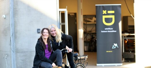 To driftige damer setter folk som har falt ut av arbeidslivet til å mekke sykler