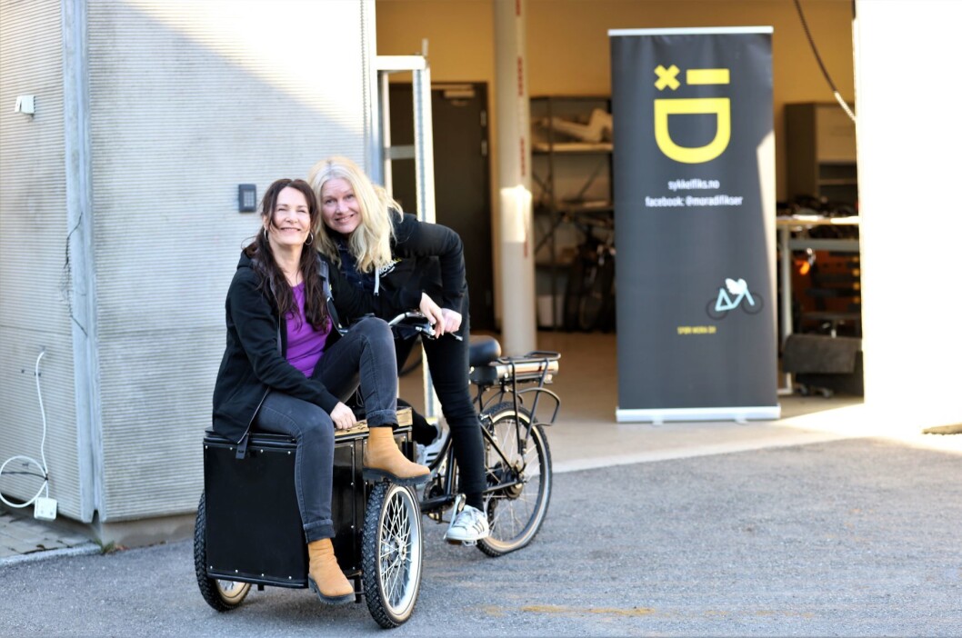 Aase Karin Meland og Kalina Toneff utenfor verkstedet i Vollebekk fabrikker. Foto: André Kjernsli Aase Karin Meland og Kalina Toneff utenfor verkstedet i Vollebekk fabrikker. Foto: André Kjernsli