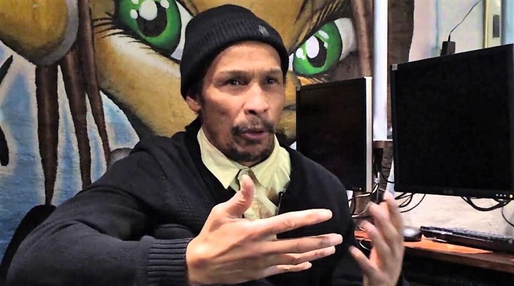 Cliff A. Moustache, som nettopp har vunnet Oslo bys kulturpris. Prisen består av et diplom og den anselige sum av 100 000 kr. Foto: Skjermdump fra YouTube-video av
POYWE Network Cliff A. Moustache, som nettopp har vunnet Oslo bys kulturpris. Prisen består av et diplom og den anselige sum av 100 000 kr. Foto: Skjermdump fra YouTube-video av
POYWE Network