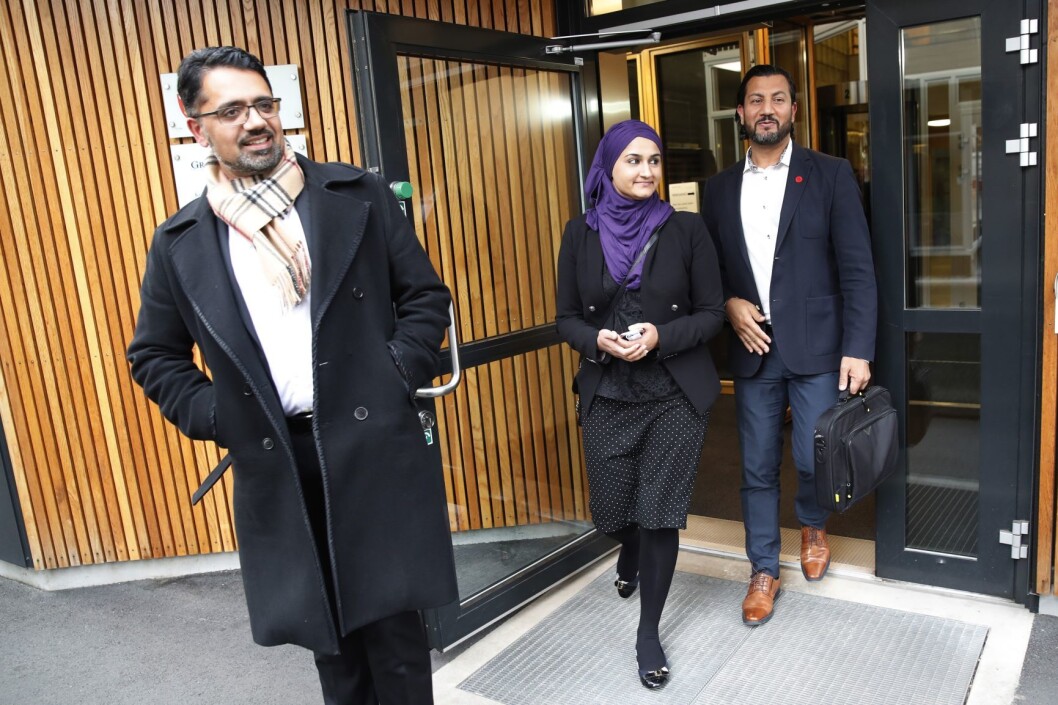 Smaira Iqbal (i midten) har rykket opp til nestledervervet i Islamsk Råd, Mehtab Afsar bakerst er ute av organisasjonen, det samme er Zaeem Shaukat (t.v.). Foto: Cornelius Poppe / NTB scanpix Smaira Iqbal (i midten) har rykket opp til nestledervervet i Islamsk Råd, Mehtab Afsar bakerst er ute av organisasjonen, det samme er Zaeem Shaukat (t.v.). Foto: Cornelius Poppe / NTB scanpix