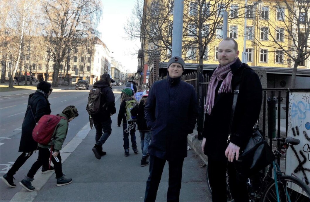 Bjørn Heier og Jan Erik Bangsund, fedre og FAU-representanter utenfor Grünerløkka skole. Foto: Anders Høilund Bjørn Heier og Jan Erik Bangsund, fedre og FAU-representanter utenfor Grünerløkka skole. Foto: Anders Høilund