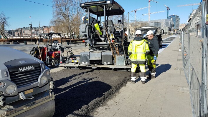 Sykkelveien skal gjøre det tryggere å være myk trafikant i byen. Foto: Statens vegvesen Sykkelveien skal gjøre det tryggere å være myk trafikant i byen. Foto: Statens vegvesen