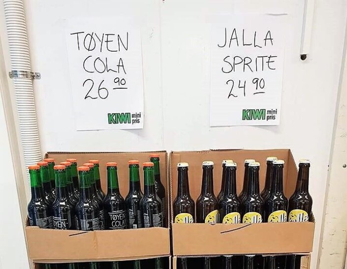 O. Mathisens Tøyen-Cola og JallaSprite er populære på Oslos østkant. Nå må sitronbrusen få et nytt navn. Foto: Thomas Myrseth O. Mathisens Tøyen-Cola og JallaSprite er populære på Oslos østkant. Nå må sitronbrusen få et nytt navn. Foto: Thomas Myrseth