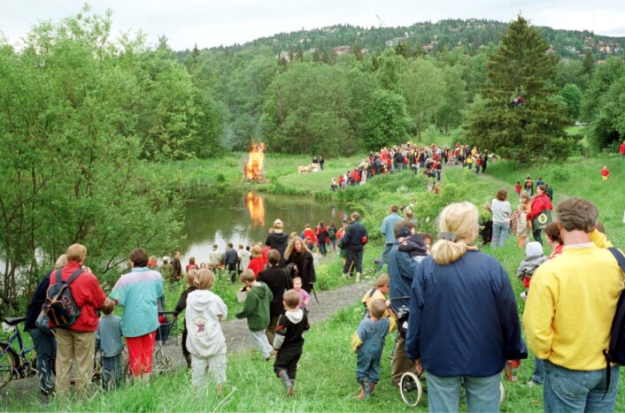 Holmendammen er et populært sted å feire St.Hans hvert år. Arkivfoto: Jan Greve / Scan-Foto Holmendammen er et populært sted å feire St.Hans hvert år. Arkivfoto: Jan Greve / Scan-Foto