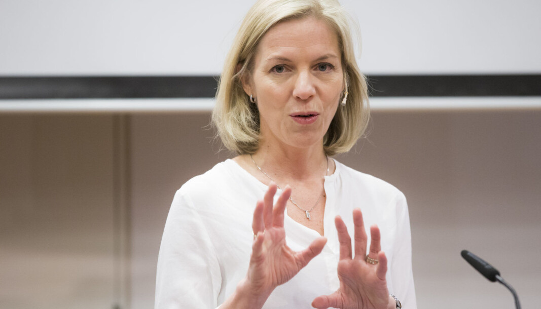 Trodde dere at nedleggingen av matte-tilbudet skulle bli forbigått i stillhet og at ingen skulle legge merke til det? spør mamma Maren Synnevåg. Trodde dere at nedleggingen av matte-tilbudet skulle bli forbigått i stillhet og at ingen skulle legge merke til det? spør mamma Maren Synnevåg.