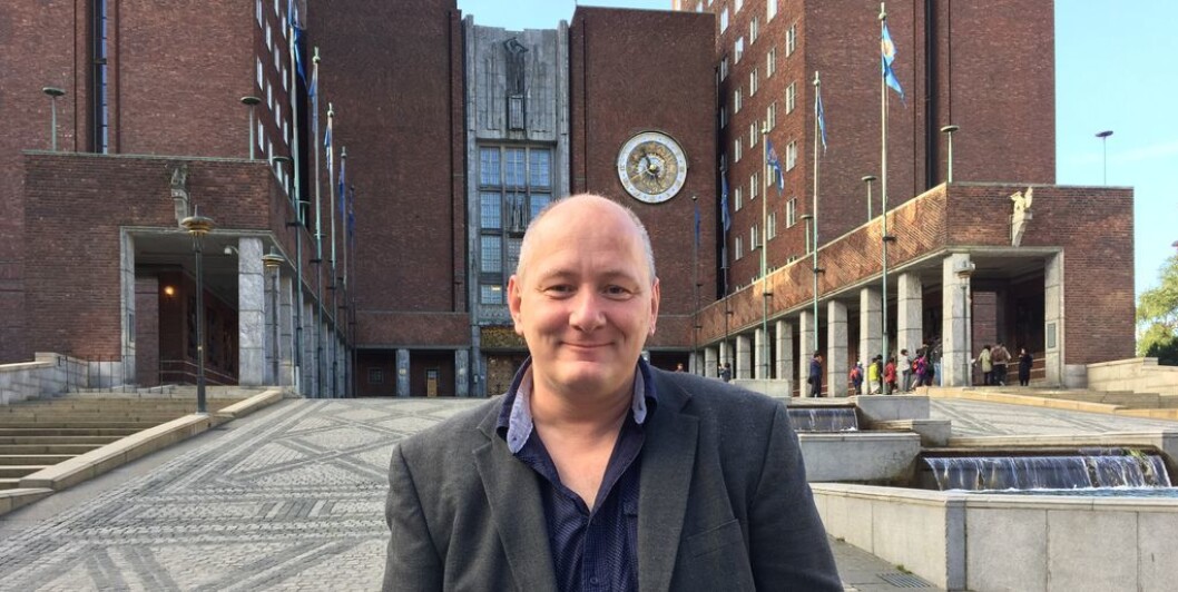Roger Dehlin understreker at Fagforbundet i Oslo er opptatt av at biltrafikken i Oslo må ned. Foto: Steinar Ottesen Roger Dehlin understreker at Fagforbundet i Oslo er opptatt av at biltrafikken i Oslo må ned. Foto: Steinar Ottesen