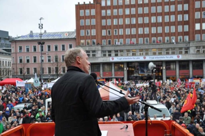 Byrådsleder Raymond Johansen (Ap) var hovedtaler på Youngstorget også 1. mai i fjor. Foto: Arnsten Linstad Byrådsleder Raymond Johansen (Ap) var hovedtaler på Youngstorget også 1. mai i fjor. Foto: Arnsten Linstad