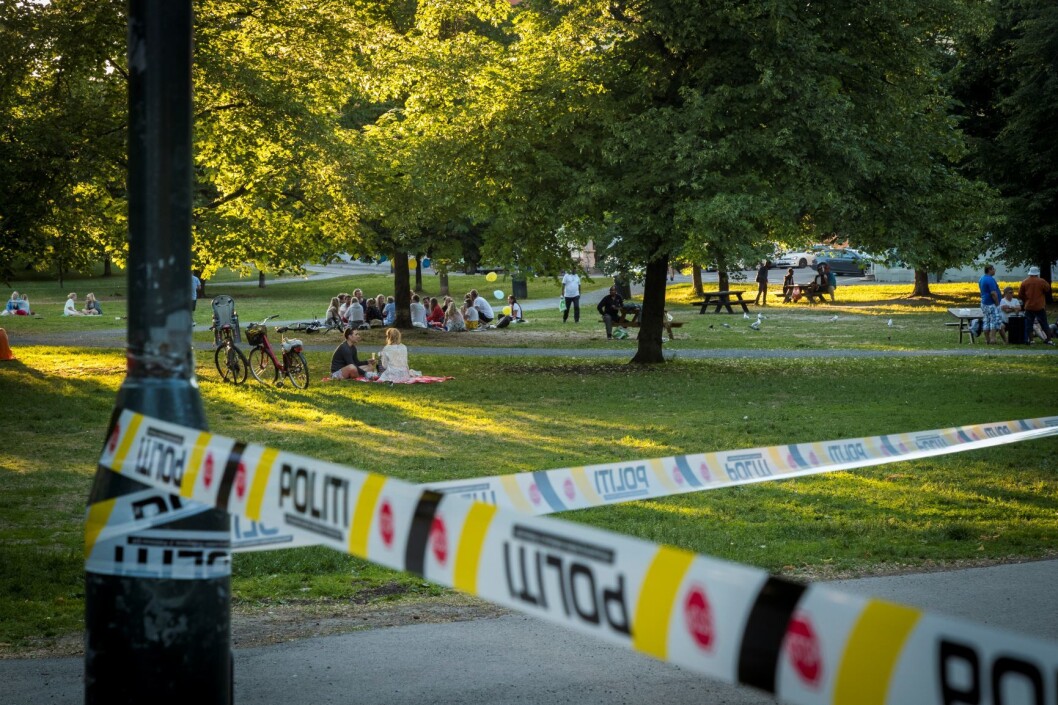 To personer er tiltalt for drapsforsøk etter en hendelse i Sofienbergparken i Oslo i juni i fjor. Totalt er tre personer tiltalt i saken, mens to brødre er de fornærmede i rettssaken som starter i august. Foto: Heiko Junge / NTB scanpix To personer er tiltalt for drapsforsøk etter en hendelse i Sofienbergparken i Oslo i juni i fjor. Totalt er tre personer tiltalt i saken, mens to brødre er de fornærmede i rettssaken som starter i august. Foto: Heiko Junge / NTB scanpix