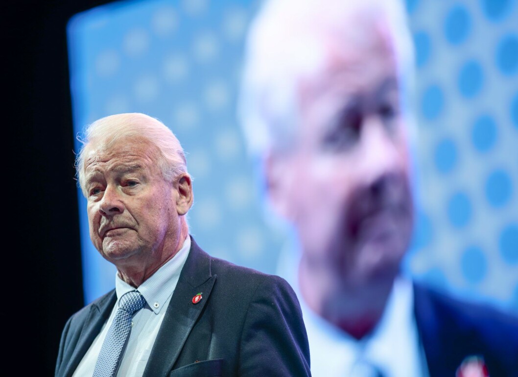 Carl I. Hagen på Frps landsmøte sist helg der han fikk med seg flertallet på å bruke av Oljefondets overskudd til å finansiere veiutbygging. � Dette er absolutt noe bystyret i Oslo bør støtte aktivt, mener Hagen. Foto: Lise Åserud / NTB scanpix Carl I. Hagen på Frps landsmøte sist helg der han fikk med seg flertallet på å bruke av Oljefondets overskudd til å finansiere veiutbygging. � Dette er absolutt noe bystyret i Oslo bør støtte aktivt, mener Hagen. Foto: Lise Åserud / NTB scanpix