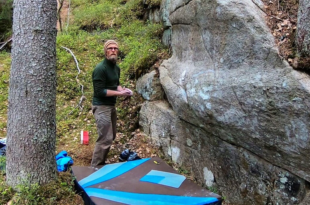 Thoralf Bergersen er mannen som fjernet hatsymbolet ved Speidersteinen. Foto: Thoralf Bergersen Thoralf Bergersen er mannen som fjernet hatsymbolet ved Speidersteinen. Foto: Thoralf Bergersen