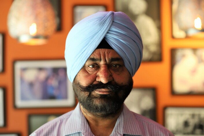 Da Harinder Singh kom til Norge i 1983 hadde han mange års restauranterfaring med i bagasjen. Likevel startet han som ribbekapper hos Gilde. Nå står overhodet i oslofamilien bak tre serveringssteder. Foto: André Kjernsli Da Harinder Singh kom til Norge i 1983 hadde han mange års restauranterfaring med i bagasjen. Likevel startet han som ribbekapper hos Gilde. Nå står overhodet i oslofamilien bak tre serveringssteder. Foto: André Kjernsli
