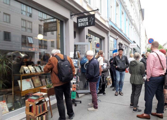 Arbeidernes antikvariat ligger ved Schous plass, i Ratkes gate og er en godtbutikk for de som leter etter arbeiderlitteratur eller musikk. Foto: Anders Høilund Arbeidernes antikvariat ligger ved Schous plass, i Ratkes gate og er en godtbutikk for de som leter etter arbeiderlitteratur eller musikk. Foto: Anders Høilund