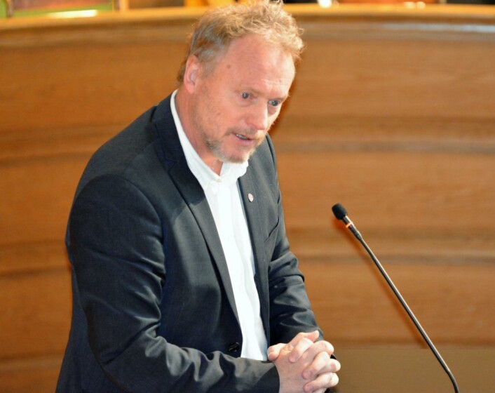 — Det viser seg at beslutningen ble fattet på et for tynt grunnlag. Det gjaldt flere boliger enn vi var kjent med, sa byrådsleder Raymond Johansen (Ap) fra bystyrets talerstol 27. februar i år. Foto: Arnsten Linstad — Det viser seg at beslutningen ble fattet på et for tynt grunnlag. Det gjaldt flere boliger enn vi var kjent med, sa byrådsleder Raymond Johansen (Ap) fra bystyrets talerstol 27. februar i år. Foto: Arnsten Linstad