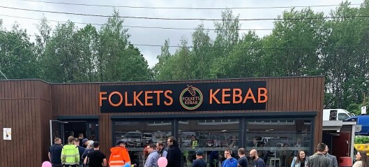 Folkets kebab åpner på Alnabru. Første dag sto folk i kø til langt ute på gata