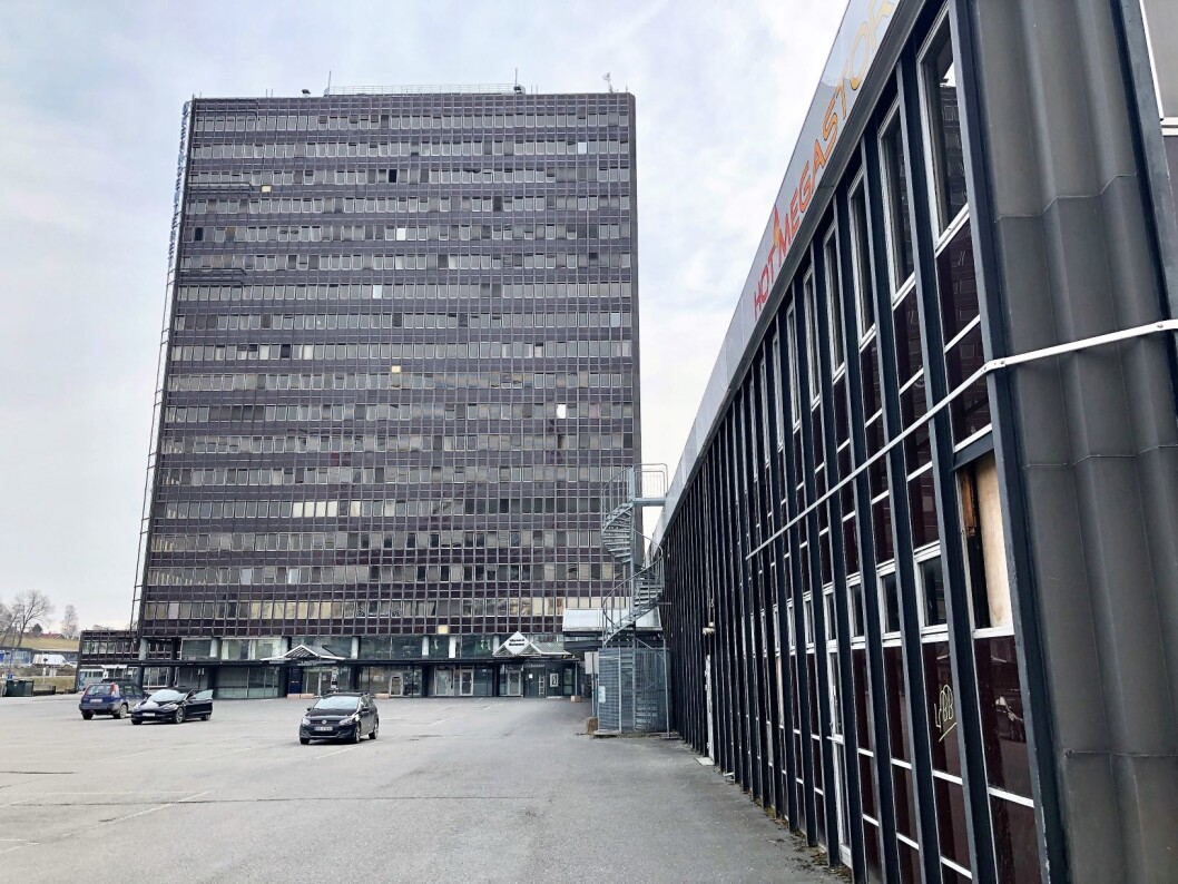 Byantikvaren må komme på banen når det gjelder Økernblokka, mener skribentene. Foto: Geir Rognlien Elgvin Byantikvaren må komme på banen når det gjelder Økernblokka, mener skribentene. Foto: Geir Rognlien Elgvin