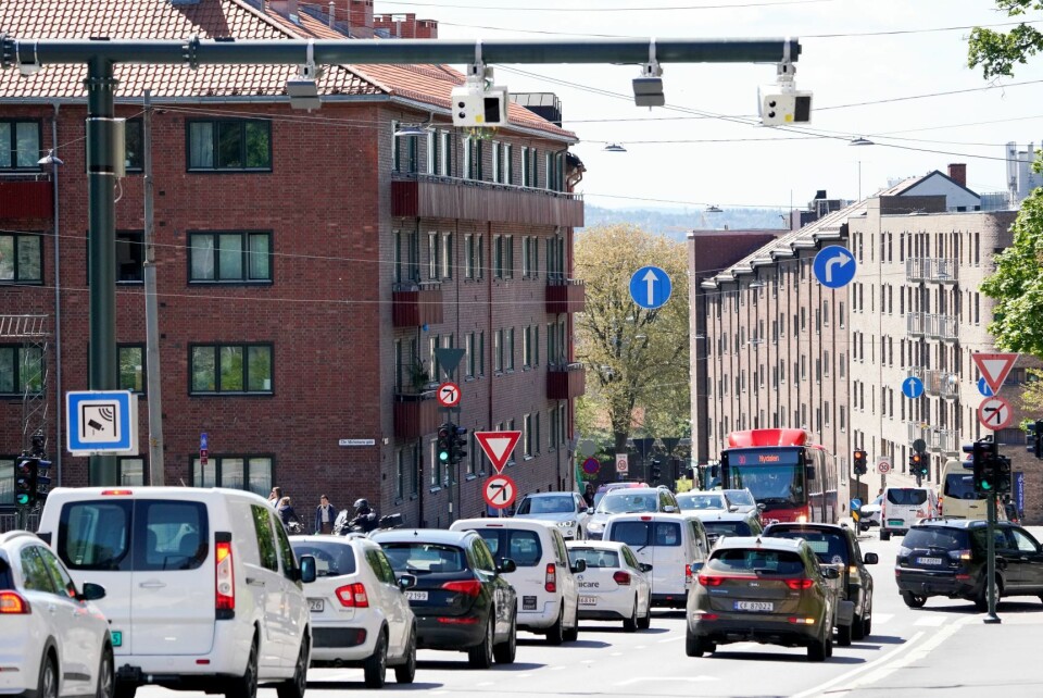 Fra 1. juni ble det et helt nytt bompengesystem i Oslo. Innkrevingen av bompenger fordeles på tre bomringer med totalt 83 bomstasjoner. Her er en av de nye som er montert i Fagerheimgata. Foto: Fredrik Hagen / NTB scanpix
