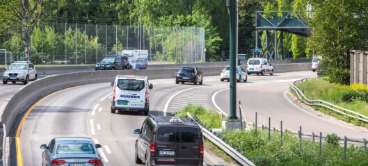 Trafikken på full fart opp igjen. Antallet bomstasjonspasseringer til og fra Oslo øker Trafikken på full fart opp igjen. Antallet bomstasjonspasseringer til og fra Oslo øker