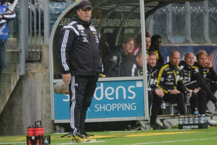 Igjen er det nesten for trener Tom Nordlie og Skeid. Nordlies lag har spillere som skader seg på jobben, og spillere som skader seg i 17-maitog. Foruten de som blir skadet på fotballbanen. Foto: Tor Erik Schrøder / NTB scanpix Igjen er det nesten for trener Tom Nordlie og Skeid. Nordlies lag har spillere som skader seg på jobben, og spillere som skader seg i 17-maitog. Foruten de som blir skadet på fotballbanen. Foto: Tor Erik Schrøder / NTB scanpix