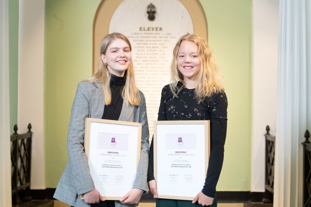 Silje Haugerud (t.v) og Felicia Wolden Hoel har gått gjennom 2800 av Oslos gatenavn. Foto: Thor Brødreskift. Silje Haugerud (t.v) og Felicia Wolden Hoel har gått gjennom 2800 av Oslos gatenavn. Foto: Thor Brødreskift.