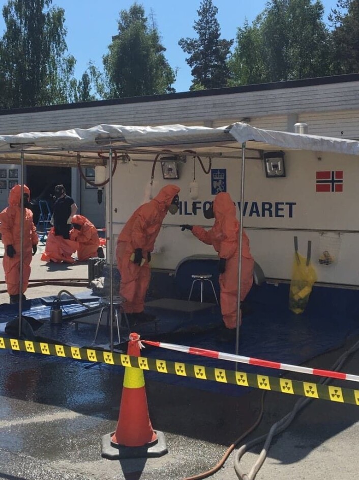 Fra 16-tiden onsdag vil Sivilforsvaret øve med mobil renseenhet på Knud Knudsens plass ved St. Hanshaugen. Foto: Jon B. Berntsen / Sivilforsvaret Fra 16-tiden onsdag vil Sivilforsvaret øve med mobil renseenhet på Knud Knudsens plass ved St. Hanshaugen. Foto: Jon B. Berntsen / Sivilforsvaret