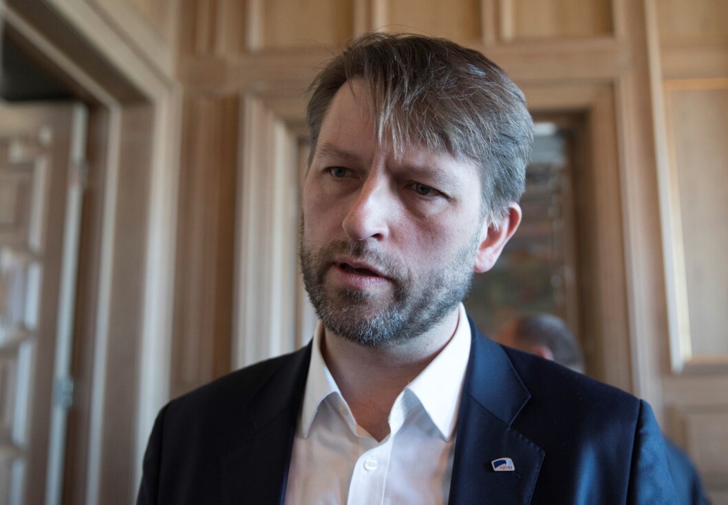 Eirik Lae Solberg (H) mener byrådet setter den tverrpolitiske enigheten om Oslopakke 3 i fare når de ikke i handlingsprogrammet ikke igangsetter finansieringen og byggingen av Røatunnelen innen 2020. Foto: Terje Pedersen / NTB scanpix Eirik Lae Solberg (H) mener byrådet setter den tverrpolitiske enigheten om Oslopakke 3 i fare når de ikke i handlingsprogrammet ikke igangsetter finansieringen og byggingen av Røatunnelen innen 2020. Foto: Terje Pedersen / NTB scanpix