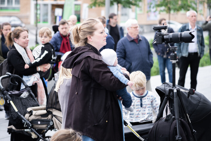 Familier møtte opp med barna sine. Foto: Bjørnar Morønning Familier møtte opp med barna sine. Foto: Bjørnar Morønning