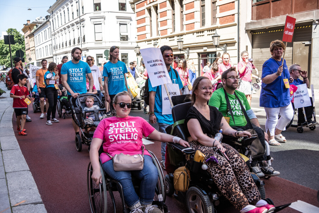 Stolt, sterk og synlig var mottoet under årets Stolthetparade i Oslo sentrum. Foto: Bjørnar Morønning Stolt, sterk og synlig var mottoet under årets Stolthetparade i Oslo sentrum. Foto: Bjørnar Morønning