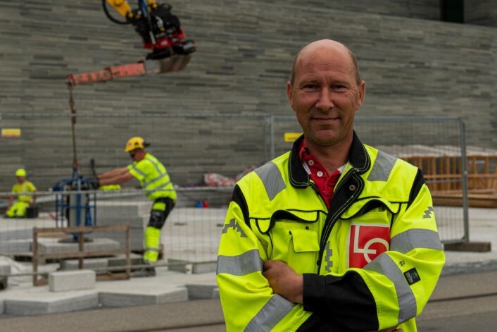 LO- koordinator Øyvind Helle er bekymret for arbeidsforholdene på flere byggeplasser i byen. Foto: Morten Laueng Jørgensen LO- koordinator Øyvind Helle er bekymret for arbeidsforholdene på flere byggeplasser i byen. Foto: Morten Laueng Jørgensen