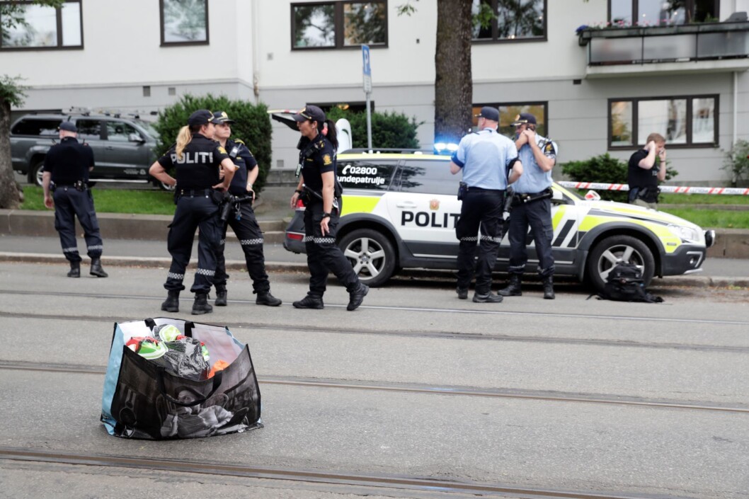 Mannen som truet en trikkefører med kniv ved Solli plass, ble innhentet av flere politipatruljer ved Skillebekk. Foto: Berit Roald / NTB scanpix Mannen som truet en trikkefører med kniv ved Solli plass, ble innhentet av flere politipatruljer ved Skillebekk. Foto: Berit Roald / NTB scanpix