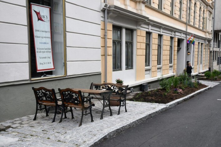 Etter 15 års venting er endelig forhagene hos Vika borettslag i Huitfeldts gate blitt en realitet. Foto: Christian Boger Etter 15 års venting er endelig forhagene hos Vika borettslag i Huitfeldts gate blitt en realitet. Foto: Christian Boger