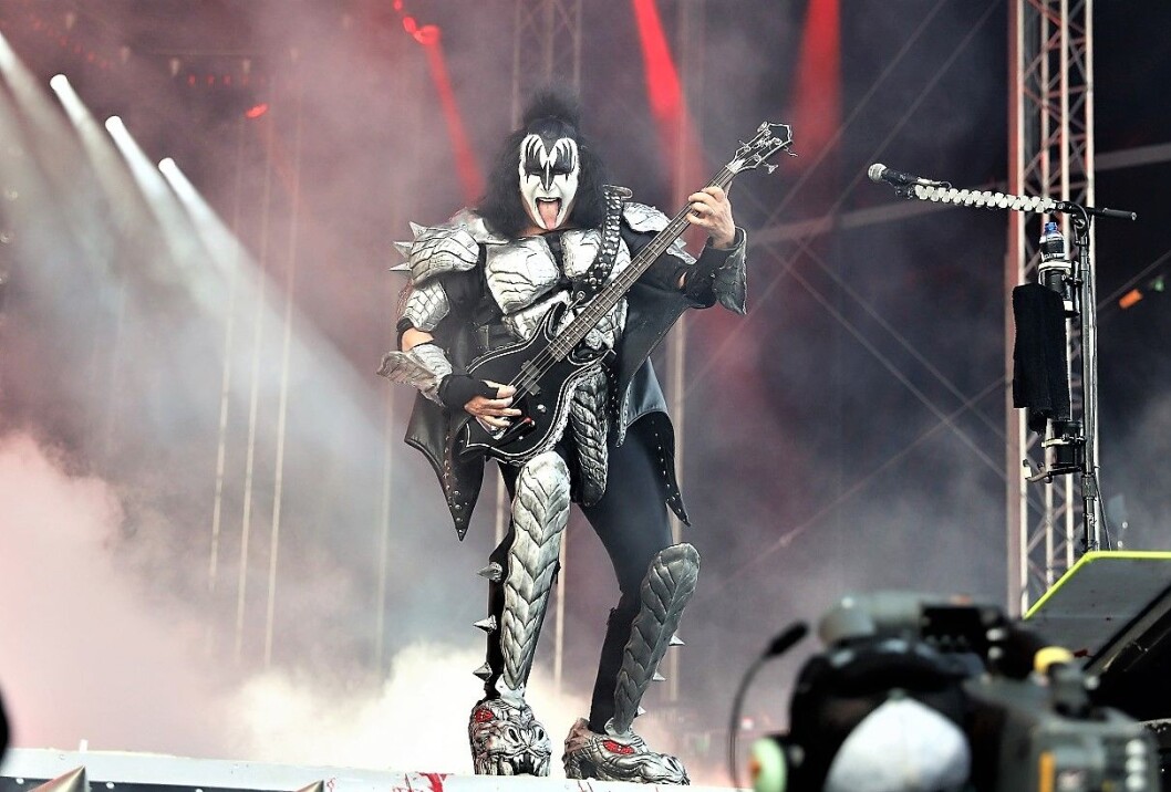 Gene Simmons i KISS i kjent positur på Ekebergsletta i går. Foto: André Kjernsli Gene Simmons i KISS i kjent positur på Ekebergsletta i går. Foto: André Kjernsli