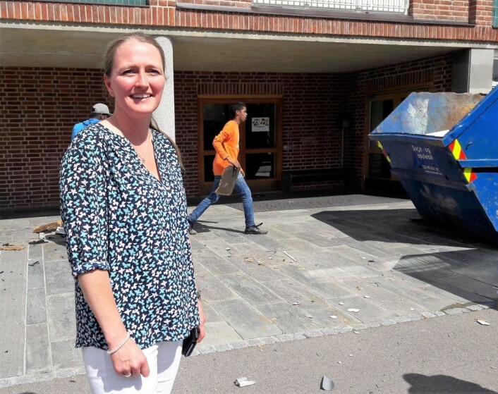 Rektor Silje Nilsen ved Nordpolen skole sier at å ha ungdom i sommerjobb på skolen virkelig har gjort en forskjell. Foto: Anders Høilund Rektor Silje Nilsen ved Nordpolen skole sier at å ha ungdom i sommerjobb på skolen virkelig har gjort en forskjell. Foto: Anders Høilund