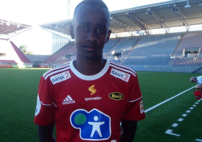 Hassan Yusuf er en spiller med vinnerinnstilling. Det er tungt for ham å se at enda en kamp blir tapt, til tross for spilleovertak store deler av kampen. Foto: Anders Høilund Hassan Yusuf er en spiller med vinnerinnstilling. Det er tungt for ham å se at enda en kamp blir tapt, til tross for spilleovertak store deler av kampen. Foto: Anders Høilund