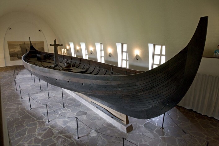 Kulturhistorisk museum har bedt om 35 millioner kroner for å starte å bygge nytt museum for vikinskipene på Bygdøy. Men regjeringen satte hverken av penger i statsbudsjettet eller i revidert budsjett i mai. Foto: Bjørn Sigurdsøn / Scanpix Kulturhistorisk museum har bedt om 35 millioner kroner for å starte å bygge nytt museum for vikinskipene på Bygdøy. Men regjeringen satte hverken av penger i statsbudsjettet eller i revidert budsjett i mai. Foto: Bjørn Sigurdsøn / Scanpix