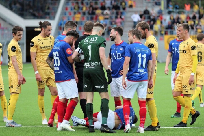 GI ALT står det på ryggen til Glimt-spillerne, og de var virkelig i det gavmilde hjørnet i kveld. Foto: André Kjernsli GI ALT står det på ryggen til Glimt-spillerne, og de var virkelig i det gavmilde hjørnet i kveld. Foto: André Kjernsli