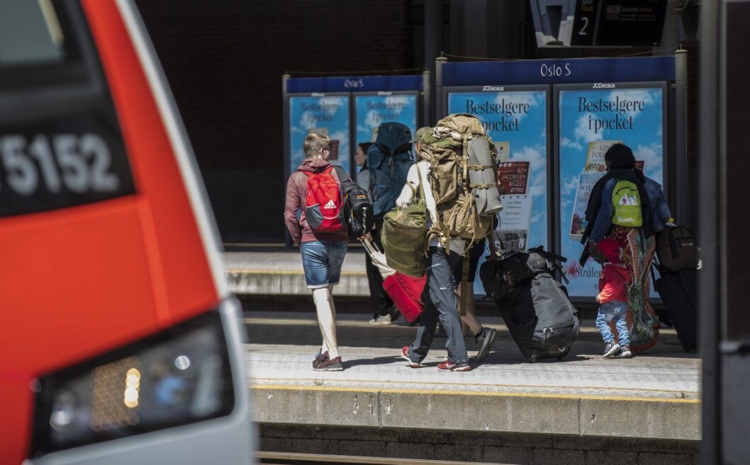 Reisende med med tog på Oslo S. Foto: Vidar Ruud / NTB scanpix Reisende med med tog på Oslo S. Foto: Vidar Ruud / NTB scanpix