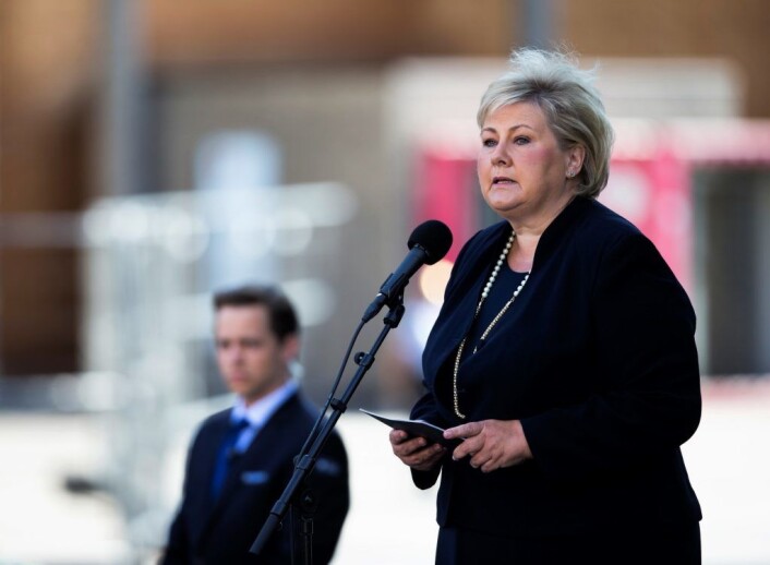 � Tankegodset som motiverte terroren her og på Utøya, må fortsatt bekjempes, sier statsminister Erna Solberg. Foto: Trond Reidar Teigen / NTB scanpix � Tankegodset som motiverte terroren her og på Utøya, må fortsatt bekjempes, sier statsminister Erna Solberg. Foto: Trond Reidar Teigen / NTB scanpix