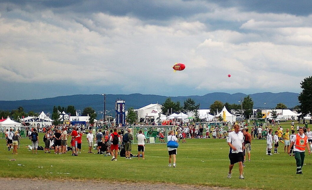 Lørdag åpner verdens største fotballturnering, Norway Cup, på Ekebergsletta. Arrangøren mener den er klar for å takle et større sykdomsutbrudd blant deltagerne. Foto: Shauni / Wikimedia Commons Lørdag åpner verdens største fotballturnering, Norway Cup, på Ekebergsletta. Arrangøren mener den er klar for å takle et større sykdomsutbrudd blant deltagerne. Foto: Shauni / Wikimedia Commons
