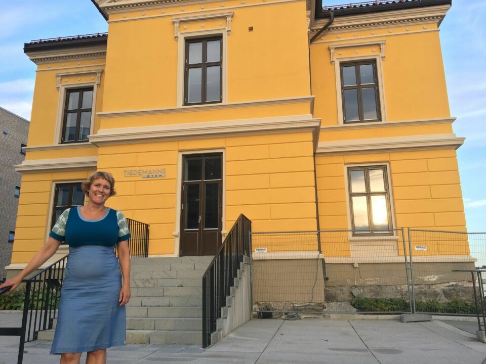 Leder av foreldrenes arbeidsutvalg på Hasle skole, Pia Bodahl, har engasjert seg for fremtiden til Petersborghuset. Foto: Vegard Velle